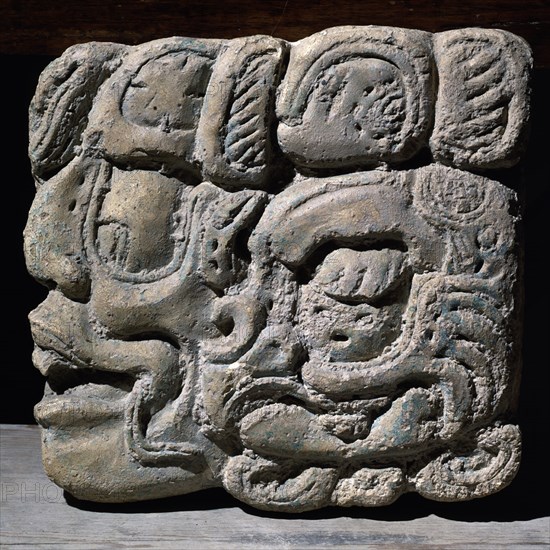 GLIFO DE BLOCKS-PROCEDE DE PALENQUE-19,7X20,8X15,5CM
MADRID, MUSEO DE AMERICA
MADRID