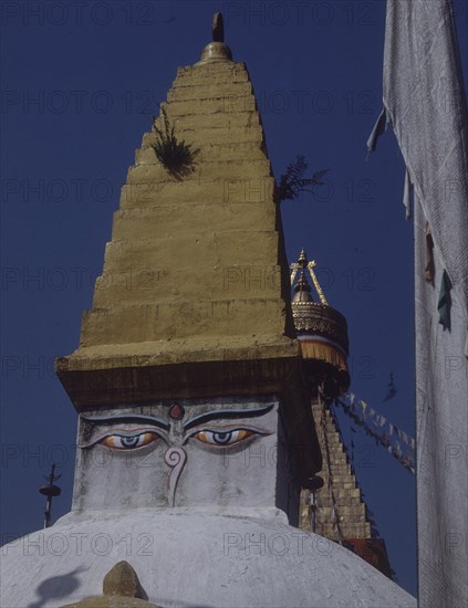 PEQUEÑA STUPA EN EL LADO ORIENTAL DE LA DE BODNATH-MAS SOBRI
KATMANDU, STUPA DE BODHNATH
NEPAL

This image is not downloadable. Contact us for the high res.