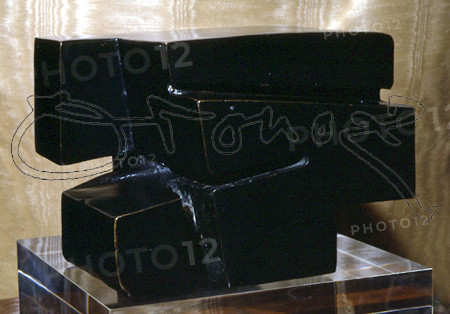OTEIZA JORGE 1908/2003
APERTURA DE POLIEDRO POR CORTES A DISCO-1956
MADRID, COLECCION DEL MORAL
MADRID

This image is not downloadable. Contact us for the high res.