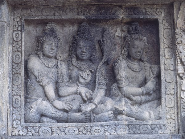 TEMPLO-DET PANEL CON ALTORELIEVES DE BAILARINAS EN REPOSO
JAVA, TEMPLOS DE PRAMBANAN
INDONESIA

This image is not downloadable. Contact us for the high res.