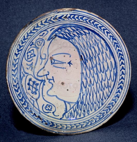 PLATO CATALAN-S XV-XVI-PERFIL DE CABALLERO CON COTA DE MALLA
BARCELONA, MUSEO CERAMICA
BARCELONA