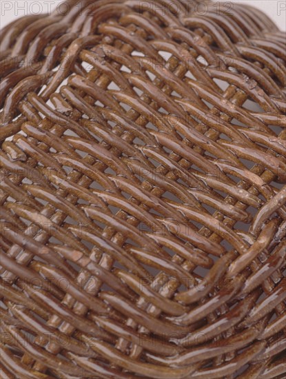 CESTO DE CERAMICA ENTRELAZADA Y VIDRIADA - DETALLE DEL REVES
BUÑO, COLECCION PARTICULAR
CORUÑA