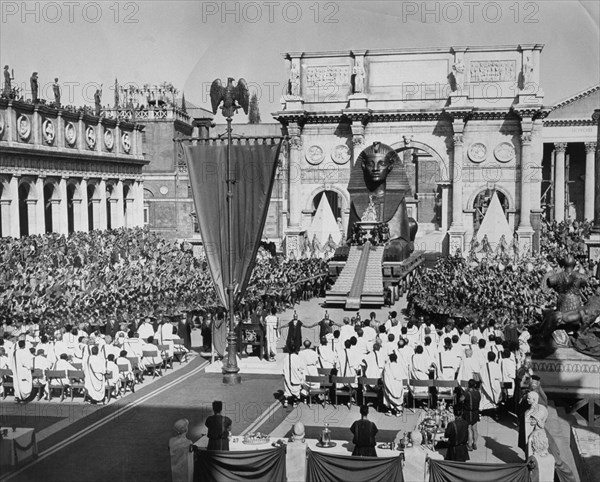 ESCENA DE "CLEOPATRA" (EEUU) 1963/4

This image is not downloadable. Contact us for the high res.