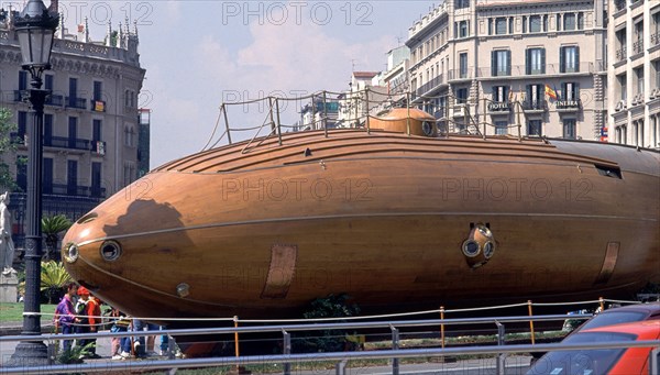 MONTURIOL NARCISO 1819/85
SUBMARINO DE MONTURIOL-REPRODUCCION-1ªINMERSION EN BARNA EL 2/10/1864
BARCELONA, EXTERIOR
BARCELONA