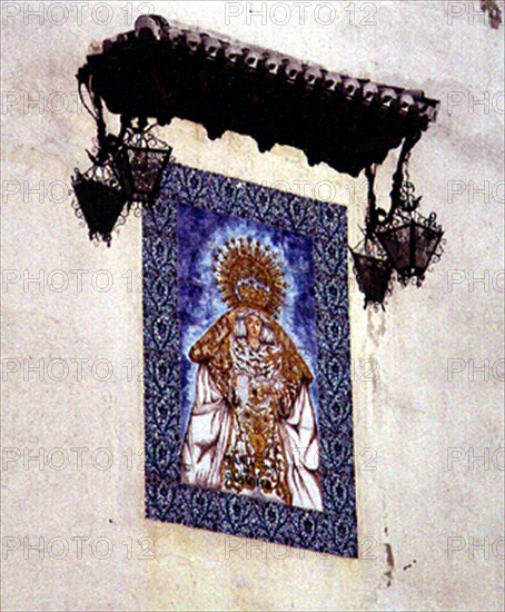 ALBAICIN - ALTAR DE BALDOSINES- CERAMICA DE FAJALAUZA -VIRGEN DE LA AURORA
GRANADA, EXTERIOR
GRANADA