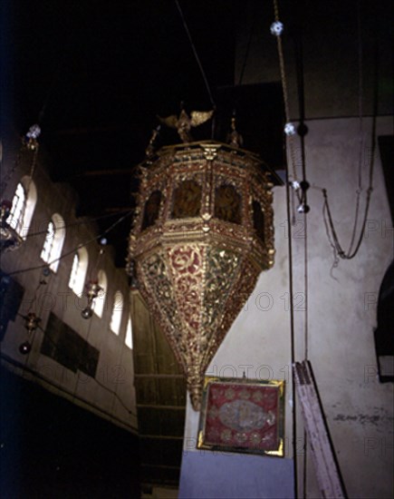 INTERIOR-CUEVA-DET PULPITO
BELEN, BASILICA DE LA NATIVIDAD
ISRAEL

This image is not downloadable. Contact us for the high res.