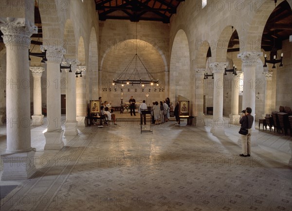 INTERIOR-VISTA GENERAL-RECONSTRUIDA IMITANDO LA CAPILLA DEL S V-SUELO DE MOSAICOS BIZANTINOS
TABGHA, IGLESIA DE LOS PANES Y LOS PECES
ISRAEL

This image is not downloadable. Contact us for the high res.