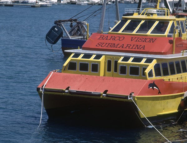BARCO DE VISION SUBMARINA
VILLAJOYOSA, PUERTO
ALICANTE

This image is not downloadable. Contact us for the high res.