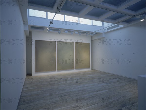 SICILIA JOSE MARIA 1954/
INTERIOR DE LA SALA DE EXPOSICION "DE LOS ESPEJOS" - 1999
MADRID, GALERIA SOLEDAD LORENZO
MADRID

This image is not downloadable. Contact us for the high res.
