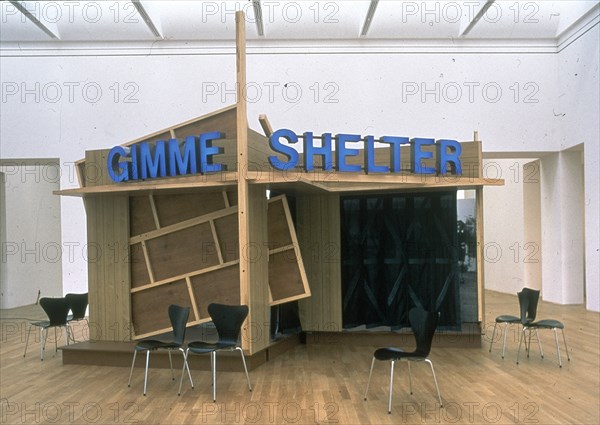 BADIOLA TXOMIN 1957-
GIMME SHELTER- 1999- 385 X 560 X 365 CM
BONN, KUNSTMUSEUM
ALEMANIA

This image is not downloadable. Contact us for the high res.
