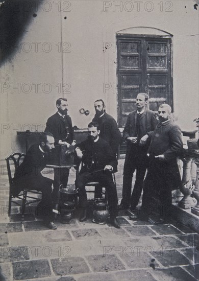 FOTOGRAFIA EN BLANCO Y NEGRO DE RAMON Y CAJAL EN UN PATIO VALENCIANO CON AMIGOS - 1887
MADRID, FUNDACION RAMON Y CAJAL
MADRID

This image is not downloadable. Contact us for the high res.