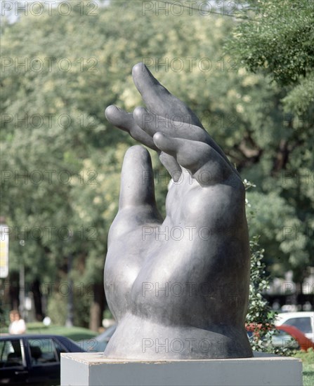 BOTERO FERNANDO 1932
LA MANO
MADRID, EXPOSICION BOTERO
MADRID

This image is not downloadable. Contact us for the high res.