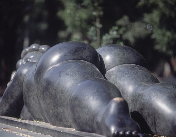 BOTERO FERNANDO 1932
MUJER CON ESPEJO - 1987
MADRID, EXPOSICION BOTERO
MADRID

This image is not downloadable. Contact us for the high res.