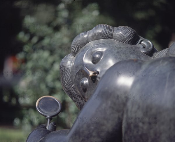 BOTERO FERNANDO 1932
DETALLE - MUJER CON ESPEJO - 1987
MADRID, EXPOSICION BOTERO
MADRID

This image is not downloadable. Contact us for the high res.