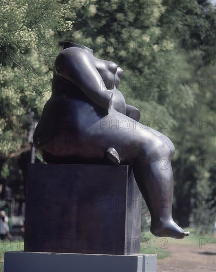 BOTERO FERNANDO 1932
ESCULTURA SEDENTE SIN MANOS Y SIN CABEZA
MADRID, EXPOSICION BOTERO
MADRID

This image is not downloadable. Contact us for the high res.
