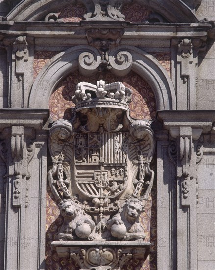 BARBIERI
ESCUDO EN LA FACHADA DE LA CASA DE LA PANADERIA
MADRID, PLAZA MAYOR
MADRID