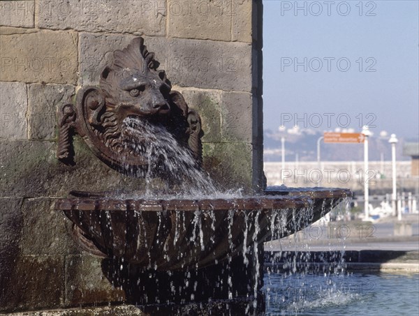 FUENTE CON FORMA DE CABEZA DE LEON
GIJON, EXTERIOR
ASTURIAS

This image is not downloadable. Contact us for the high res.