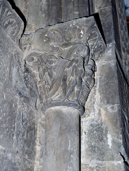 SACRIFICIO DE ISAAC - CAPITEL DE LA PORTADA MERIDIONAL- ROMANICO S XI
JACA, CATEDRAL
HUESCA

This image is not downloadable. Contact us for the high res.