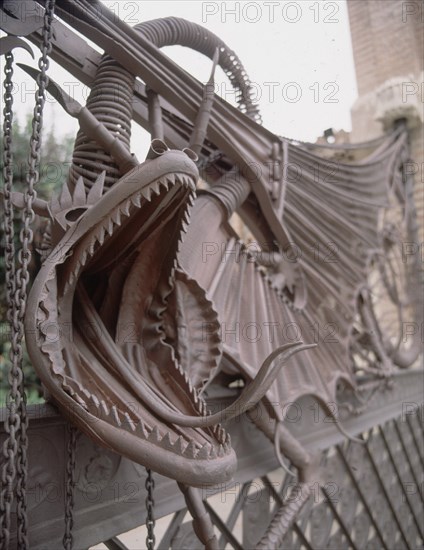 GAUDI ANTONI 1852-1926
DET DE LA PUERTA DE ENTRADA DE CARRUAJES- VERJA CON LA FIGURA DE UN DRAGON - 1884-87
BARCELONA, FINCA GUELL
BARCELONA

This image is not downloadable. Contact us for the high res.