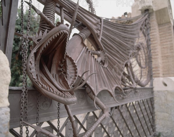 GAUDI ANTONI 1852-1926
DET DE LA PUERTA DE ENTRADA DE CARRUAJES- VERJA CON LA FIGURA DE UN DRAGON - 1884-87
BARCELONA, FINCA GUELL
BARCELONA

This image is not downloadable. Contact us for the high res.