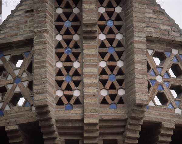 GAUDI ANTONI 1852-1926
DETALLE DE LA FACHADA - CORNISA - 1884-87
BARCELONA, FINCA GUELL
BARCELONA

This image is not downloadable. Contact us for the high res.