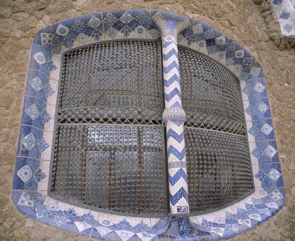 GAUDI ANTONI 1852-1926
VENTANA DEL PABELLON DE LA ENTRADA-SALA DE ESPERA Y DE TELEFONO COMUNAL- 1900/1914
BARCELONA, PARQUE GÜELL
BARCELONA

This image is not downloadable. Contact us for the high res.
