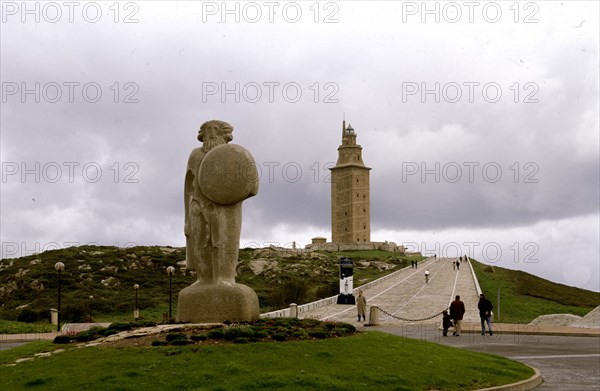 ESTATUA DE BREOGAN CON LA TORRE DE HERCULES AL FONDO
CORUÑA, EXTERIOR
CORUÑA

This image is not downloadable. Contact us for the high res.