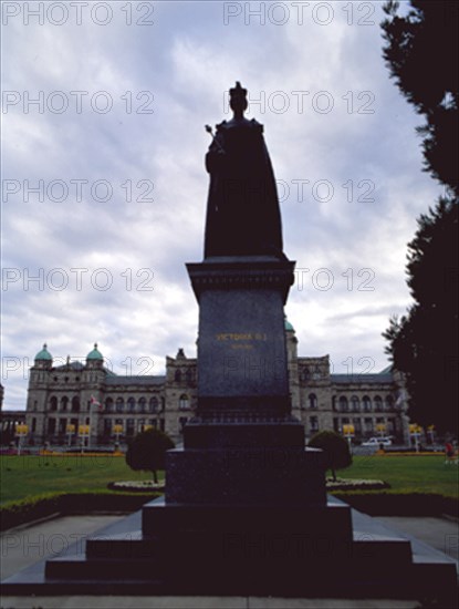 EXTERIOR - ESTATUA DE LA REINA VICTORIA I
VICTORIA, PARLAMENTO
CANADA

This image is not downloadable. Contact us for the high res.