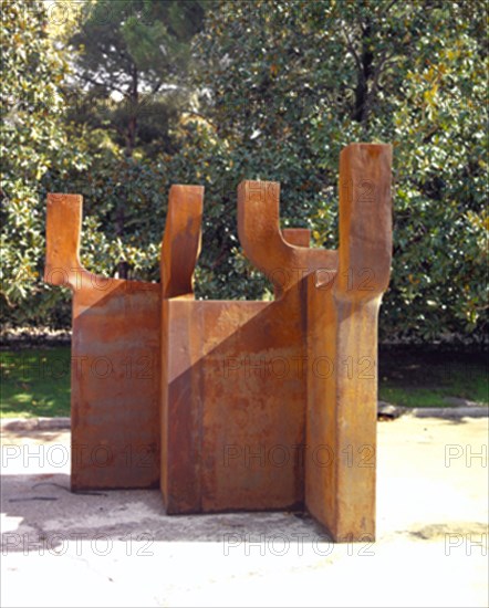 CHILLIDA EDUARDO 1924/2002
ESPACIO VIII - 2000 - EXPOSICION DE ESCULTURA ESPAÑOLA CONTEMPORANEA EN PASEO DE COCHES DEL RETIRO
MADRID, RETIRO
MADRID

This image is not downloadable. Contact us for the high res.