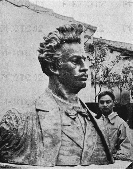 MIDEROS LUIS 1898/1970
BUSTO ESCULTORICO DE JUAN MONTALVO - 1832/1890 - ESCRITOR ECUATORIANO

This image is not downloadable. Contact us for the high res.