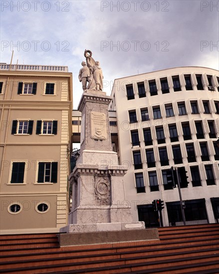 MONUMENTO CONMEMORATIVO A LA GRAN GUERRA LEVANTADO POR EL PUEBLO DE GIBRALTAR
GIBRALTAR, BRITISH WAR MEMORIAL
GIBRALTAR