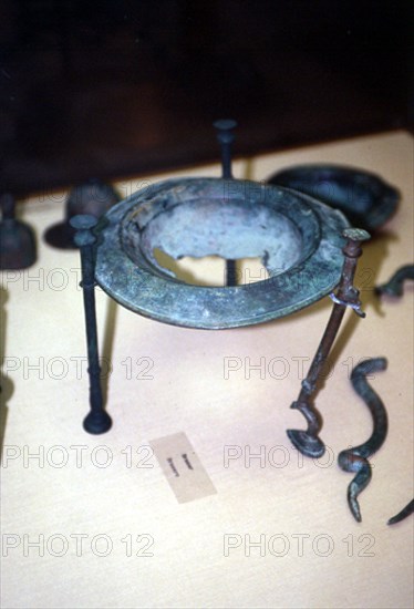 BRASERO DE BRONCE
DENIA, MUSEO ARQUEOLOGICO
ALICANTE