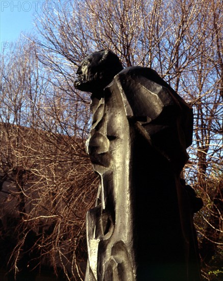 SERRANO PABLO 1910/85
ESCULTURA DE MIGUEL DE UNAMUNO
SALAMANCA, EXTERIOR
SALAMANCA

This image is not downloadable. Contact us for the high res.