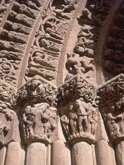 DET- PORTADA ROMANICA S XII-ARQUIVOLTAS Y CAPITELES CON ESCENAS DE LA CREACION-CAIN Y ABEL
SORIA, IGLESIA DE SANTO DOMINGO
SORIA

This image is not downloadable. Contact us for the high res.