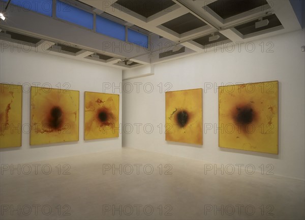 SICILIA JOSE MARIA 1954/
INTERIOR DE LA SALA DE EXPOSICIONES "LA LUZ QUE SE APAGA" - 2002
MADRID, GALERIA SOLEDAD LORENZO
MADRID

This image is not downloadable. Contact us for the high res.