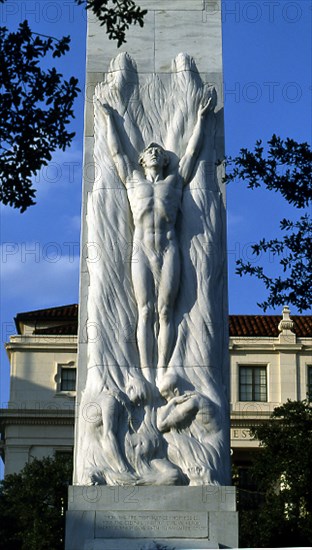 COPPINI POMPEO
CENOTAFIO- MEMORIAL DE LA BATALLA DEL ALAMO-1937
SAN ANTONIO-TEXAS, EXTERIOR
EEUU