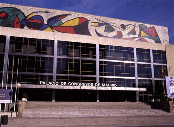MURAL CERAMICO REALIZADO EN 1980
MADRID, PALACIO DE CONGRESOS
MADRID

This image is not downloadable. Contact us for the high res.