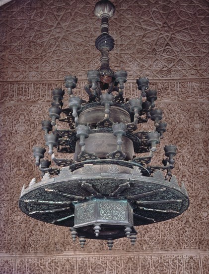 CAMPANAS CRISTIANAS REUTILIZADAS COMO LAMPARAS - S XII/XIII
FEZ, MEZQUITA QARAWIYYIN
MARRUECOS