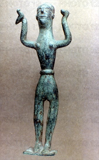 FIGURA FEMENINA OFERENTE - COLLADO DE LOS JARDINES - SANTA ELENA JAEN
MADRID, MUSEO ARQUEOLOGICO NACIONAL
MADRID