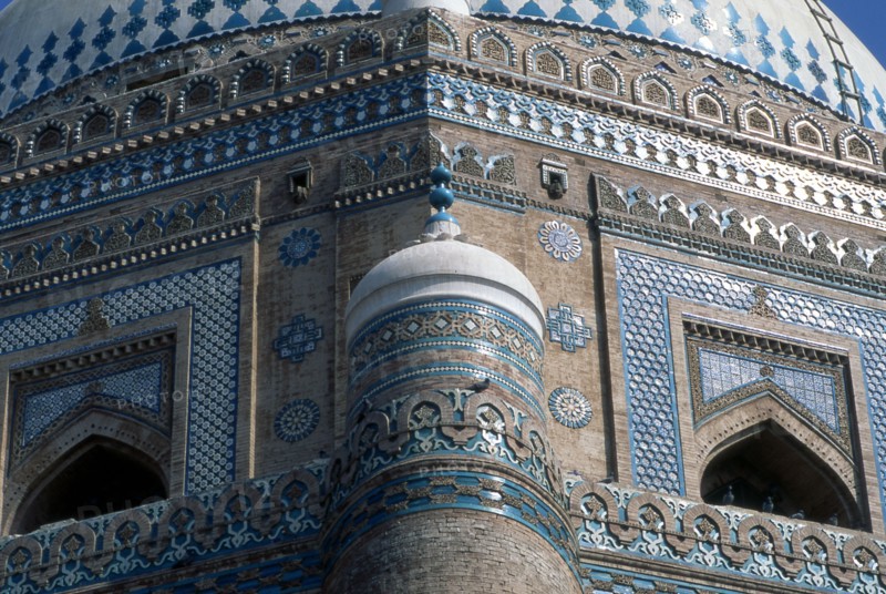 Tuiles décoratives au mausolée de Rukn-i 'Alam, dans la ville de Multan, au Pakistan