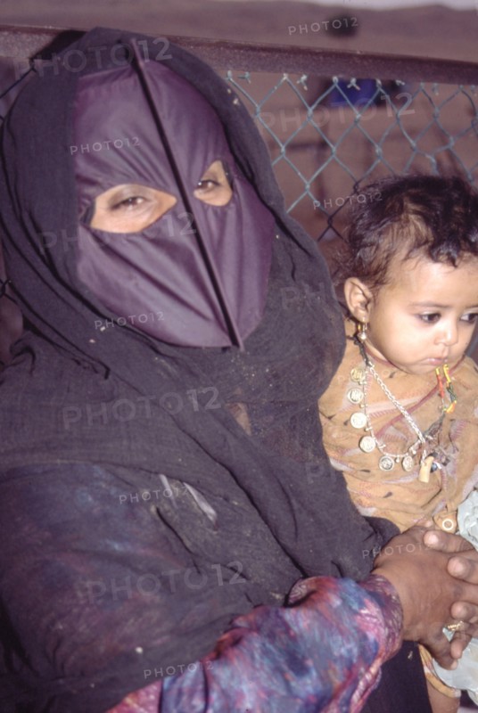 Bedouin woman in Wahiba Sands, Sultanate of Oman, Arabic peninsula