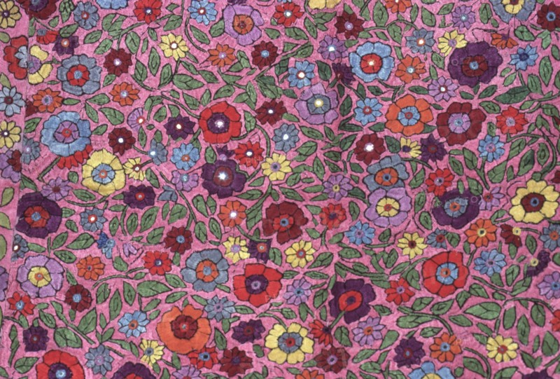 Broderie du Baluchistan, avec motif floral