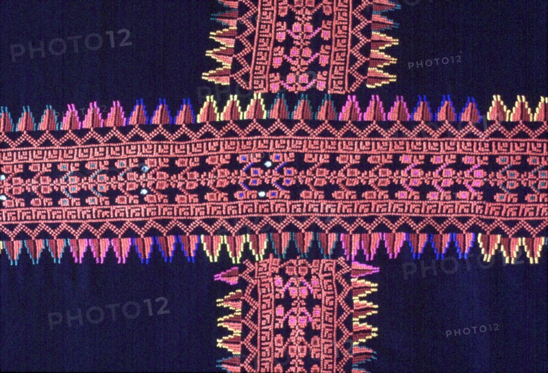 Palestinian costume, Bedouin Shawl