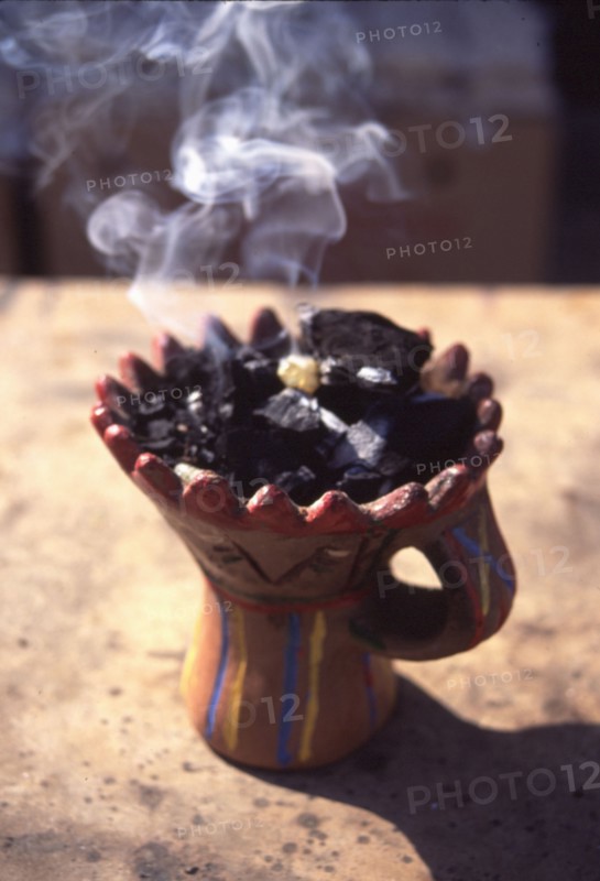 Frankincense 'Amouage', comprising 120 essences