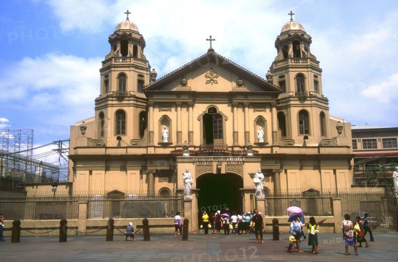 Eglise de Quiapo, à Manille