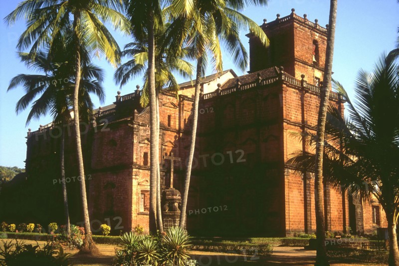 Bom Jesus Basilica in Velha Goa
