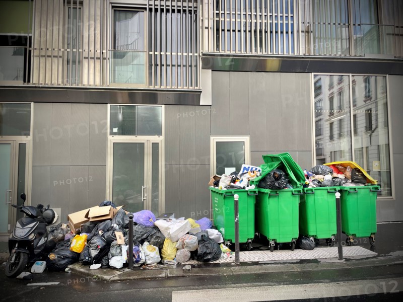 Poubelles à Paris (mars 2023)