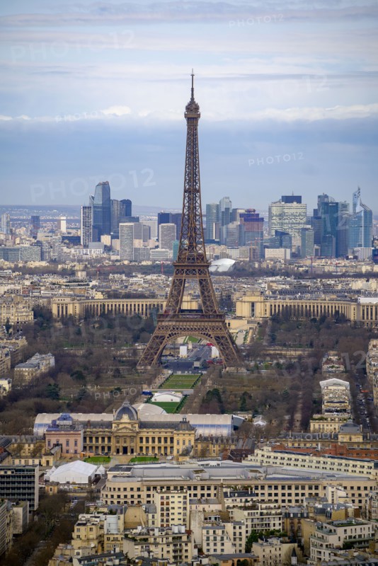 Vue aérienne de la Tour Eiffel, 2024