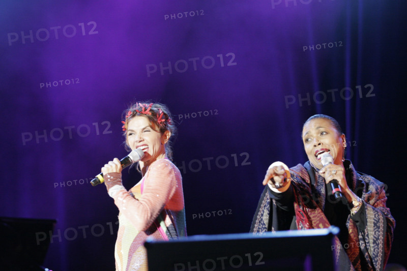Victoria Abril and Dee Dee Bridgewater, 2006