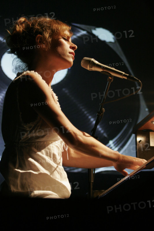 Emily Loizeau, 2006